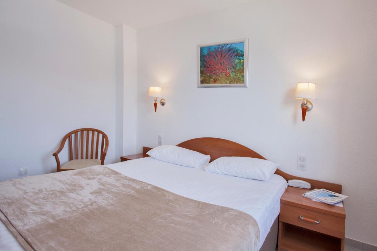 Le Neptune & Spa Propriano  Eksteriør billede