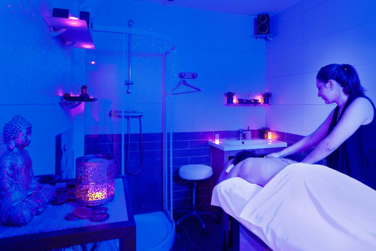 Le Neptune & Spa Propriano  Eksteriør billede
